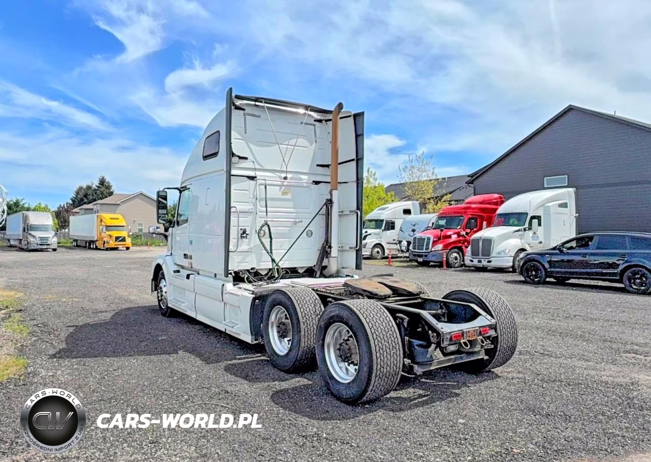 2013 Volv Vn Vnl - Trucks Truck Cab And Chassis VIN:4V4NC9EHXDN136441 - 3
