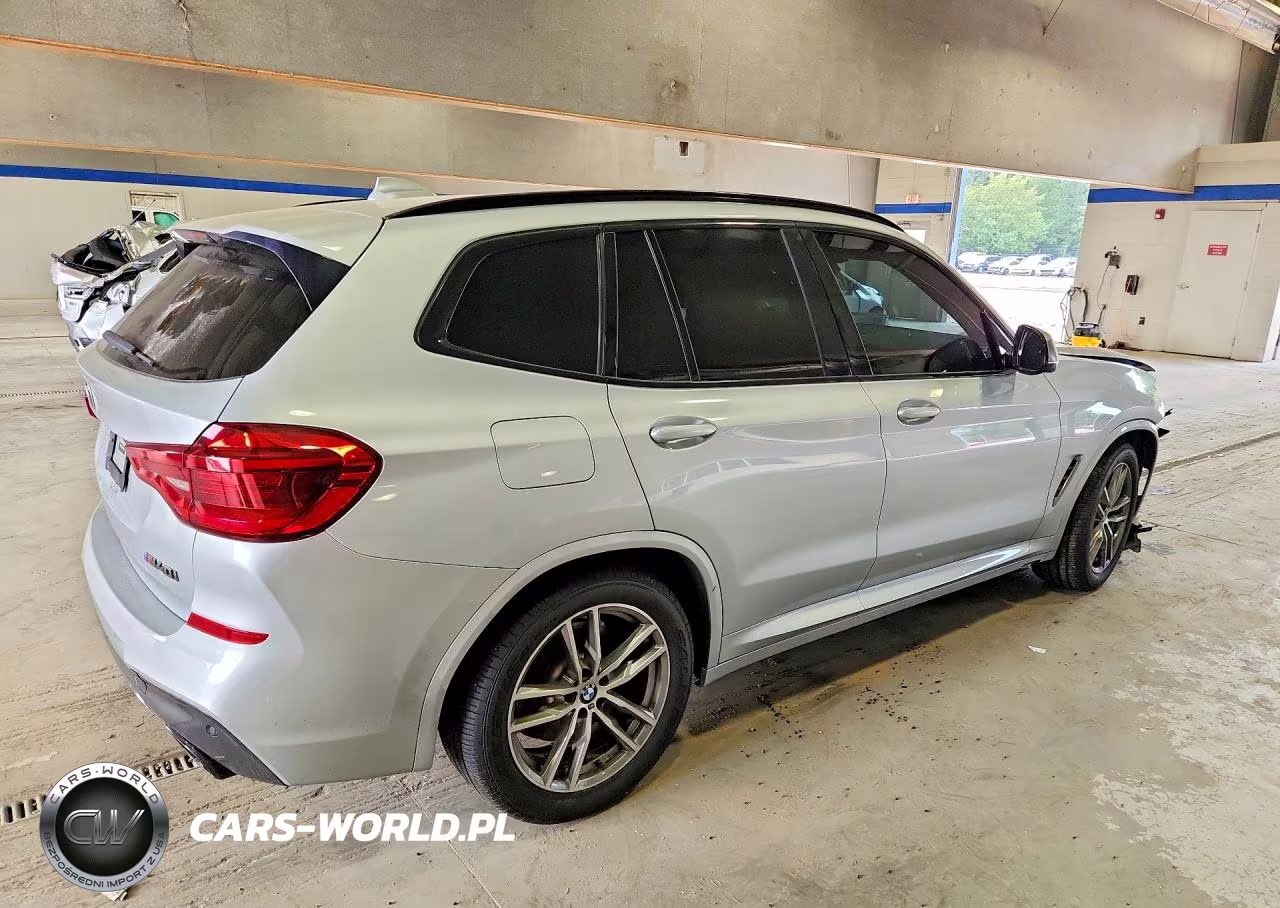 2018 BMW X3 xDrivem40I VIN:5UXTS3C53J0Z02397 - 3