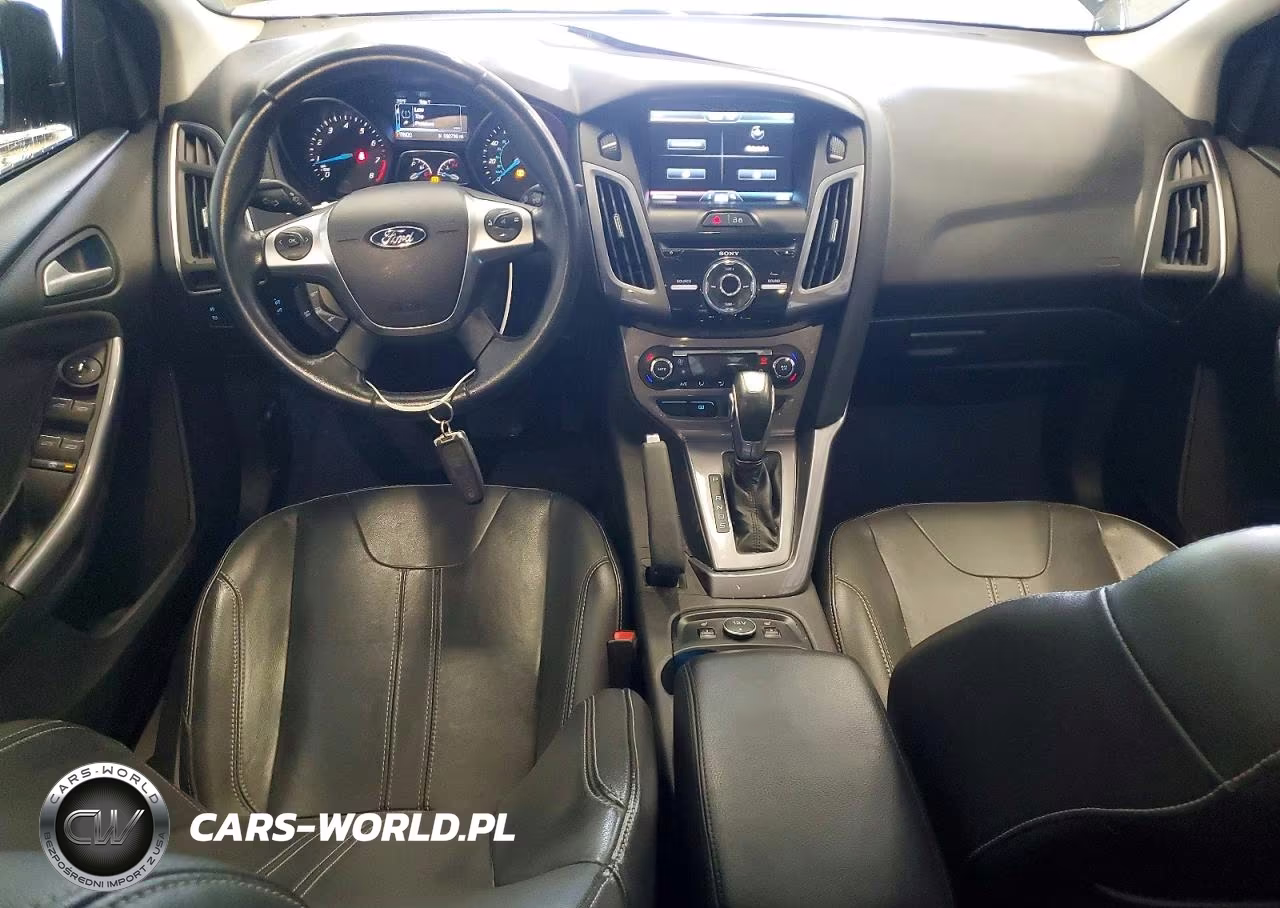 2014 Ford Focus Titanium VIN:1FADP3J23EL275789 - 8