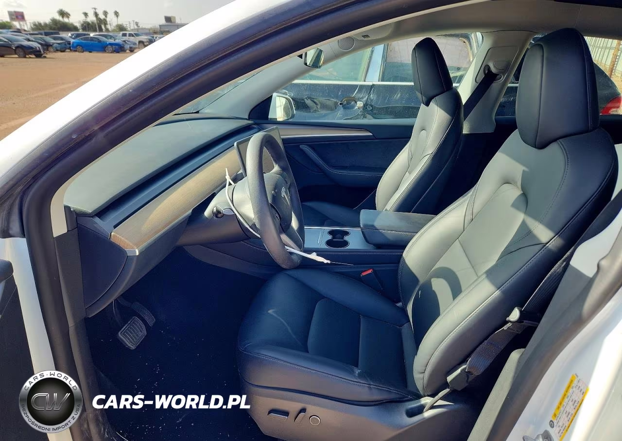 2022 Tesla Model Y VIN:7SAYGDEE6NA010454 - 7