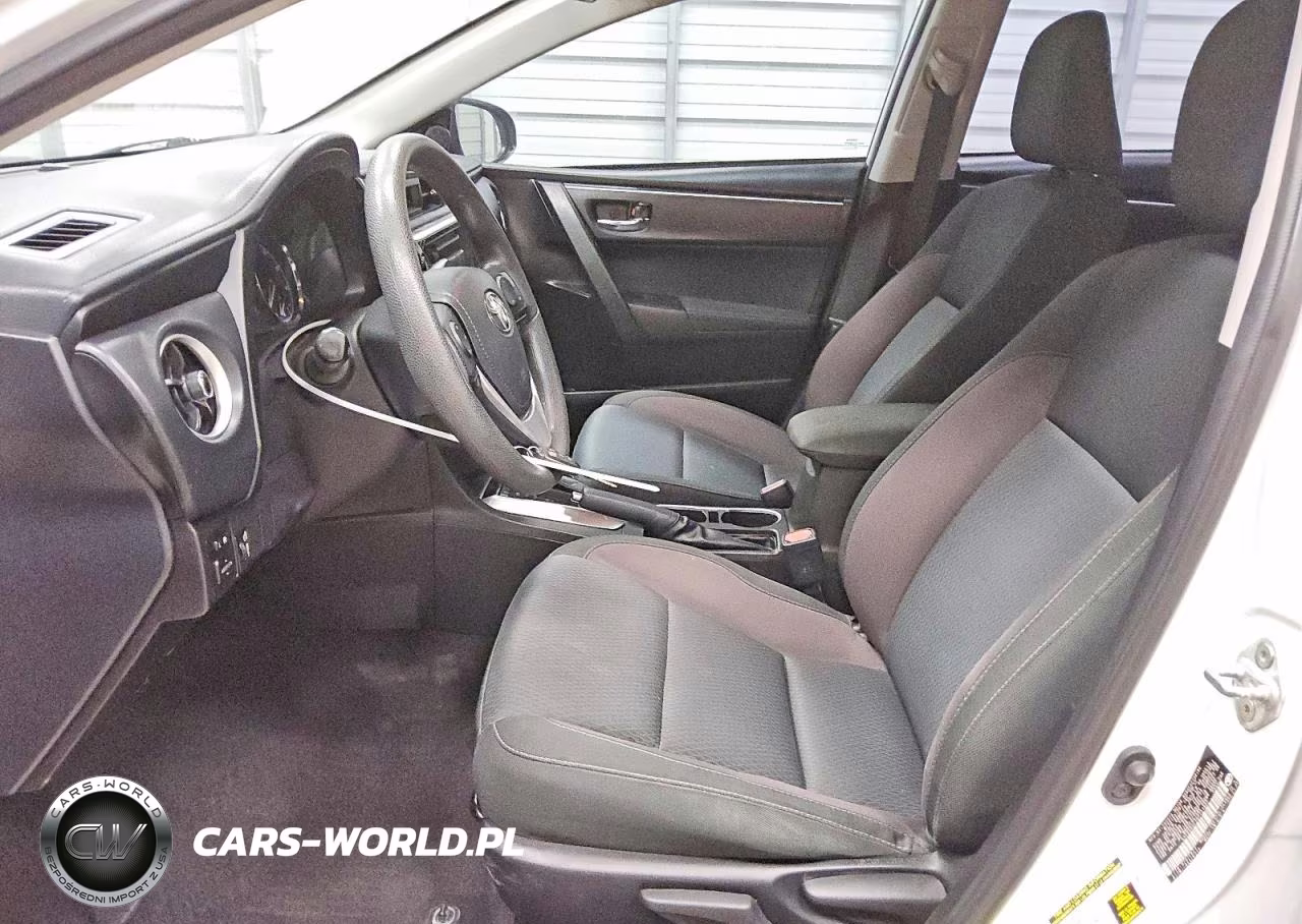 2017 Toyota Corolla Le VIN:5YFBURHE3HP721867 - 7