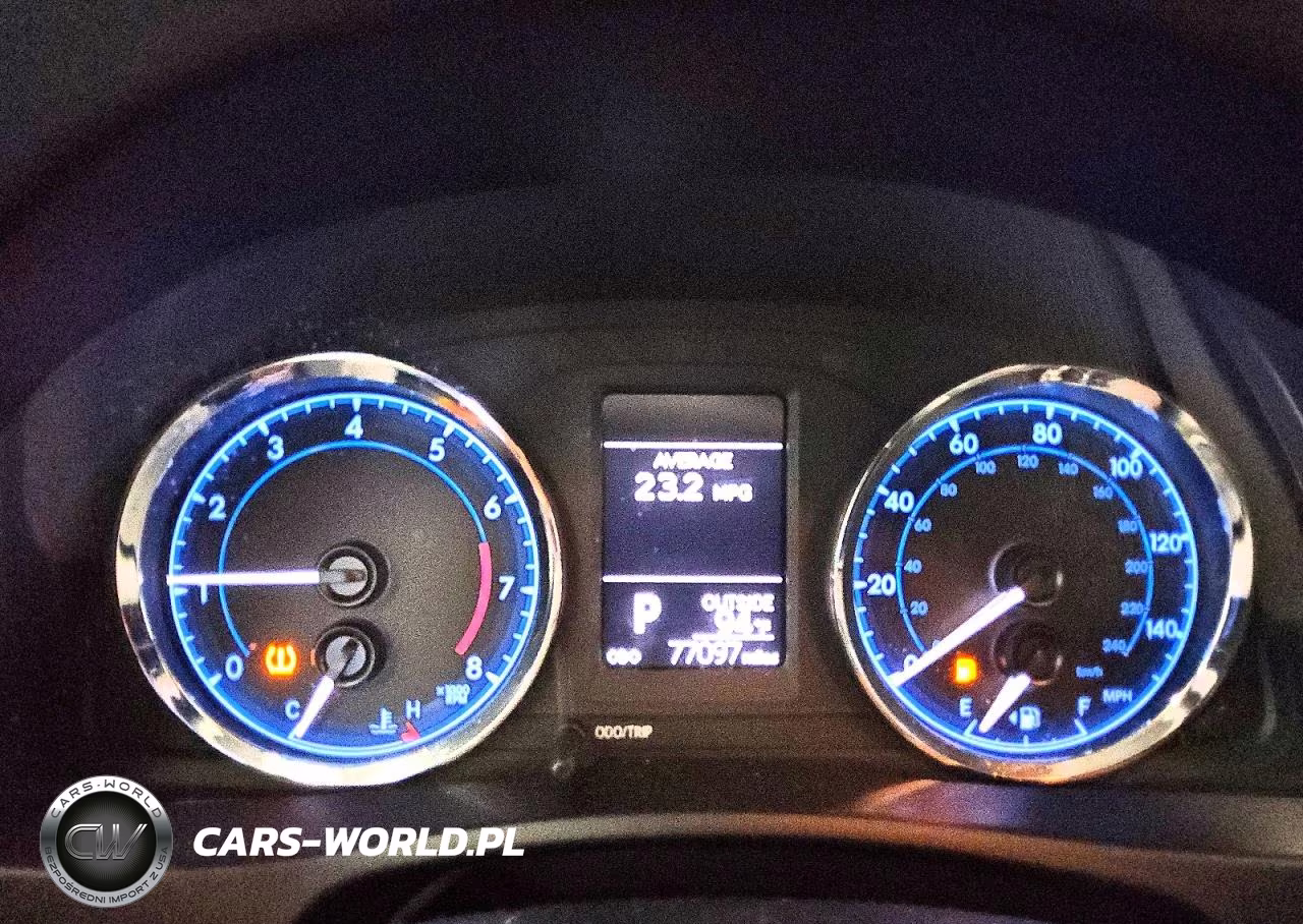 2017 Toyota Corolla Le VIN:5YFBURHE3HP721867 - 9