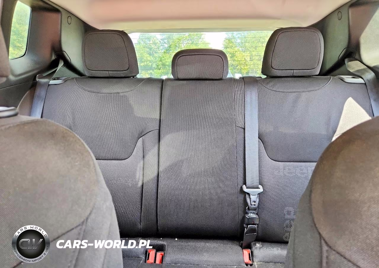 2017 Jeep Renegade Sport VIN:ZACCJAAB2HPE83576 - 10