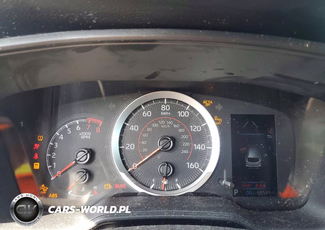 2022 Toyota Corolla Cross Le VIN:7MUCAABG2NV002899 - 9