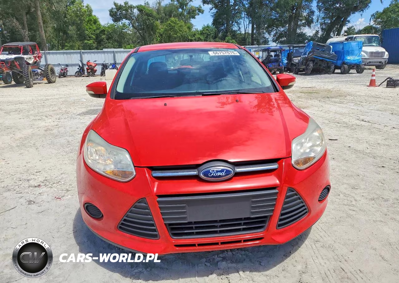 2014 Ford Focus Se VIN:1FADP3F27EL345867 - 5