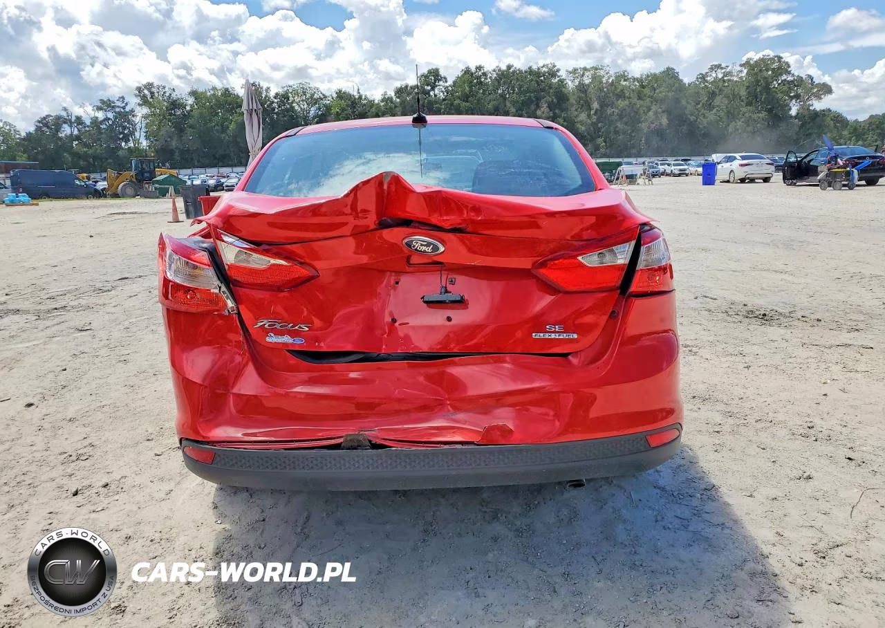 2014 Ford Focus Se VIN:1FADP3F27EL345867 - 6