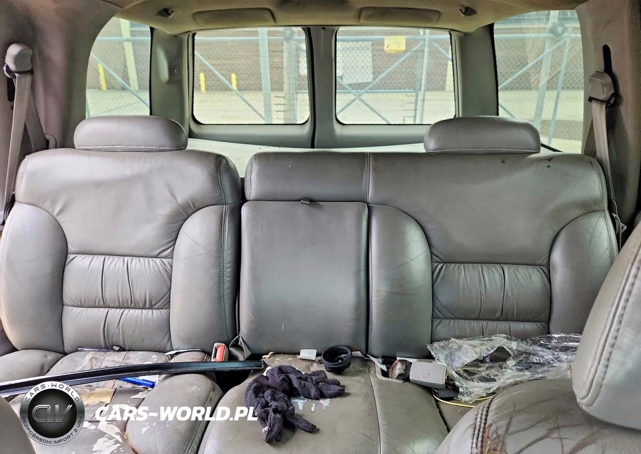 1999 Chevrolet Tahoe K1500 VIN:1GNEK13R9XJ322714 - 10