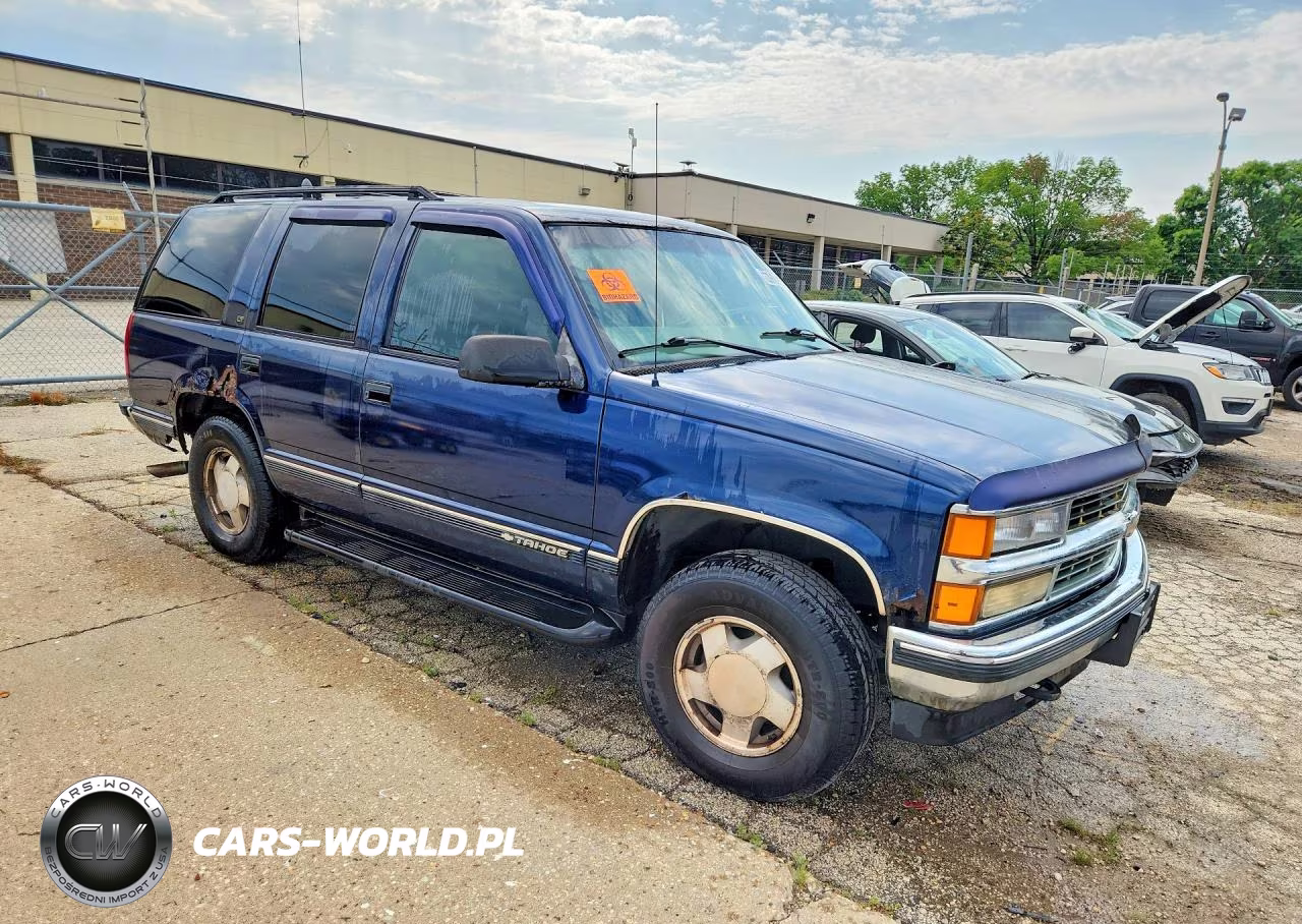 1999 Chevrolet Tahoe K1500 VIN:1GNEK13R9XJ322714 - 4