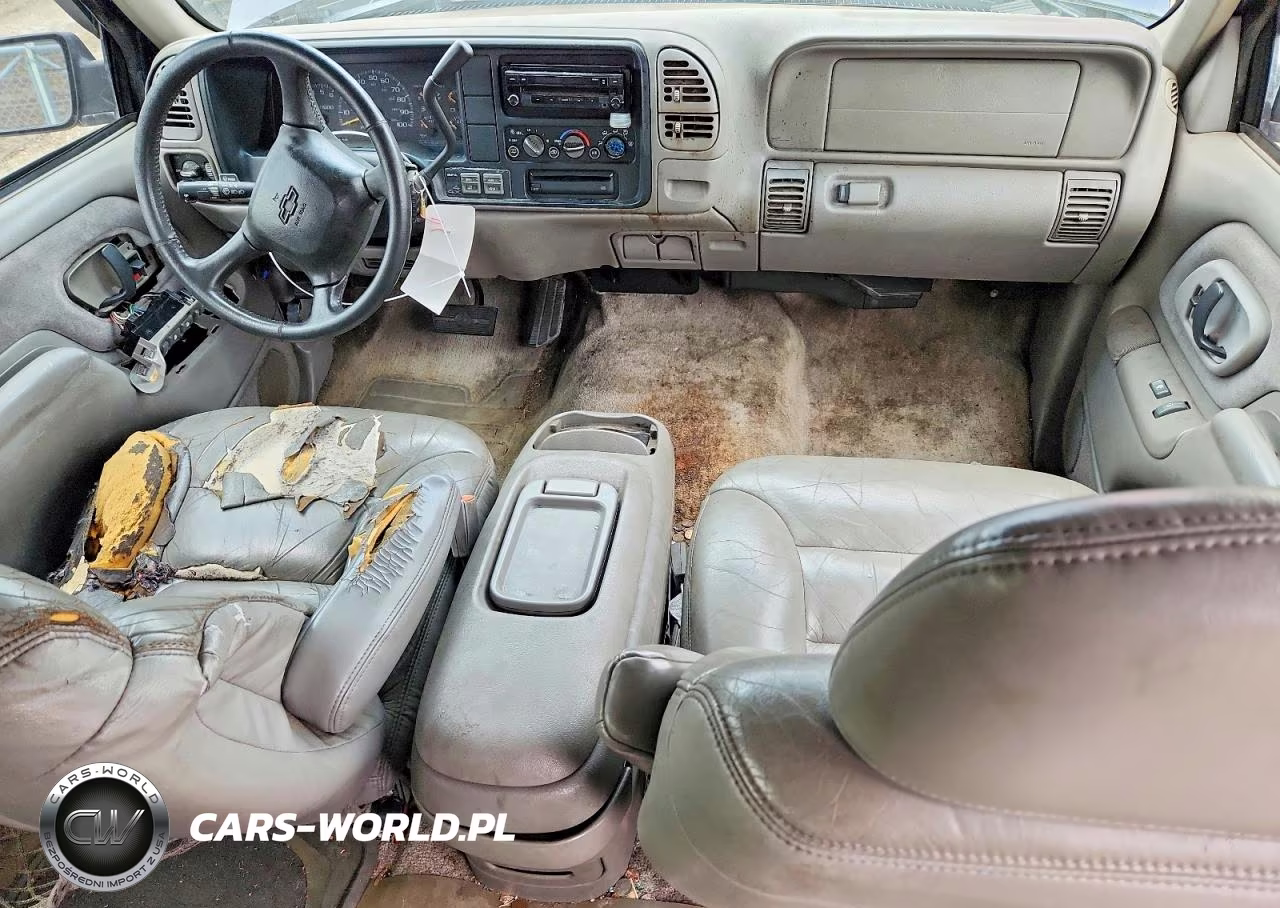 1999 Chevrolet Tahoe K1500 VIN:1GNEK13R9XJ322714 - 8