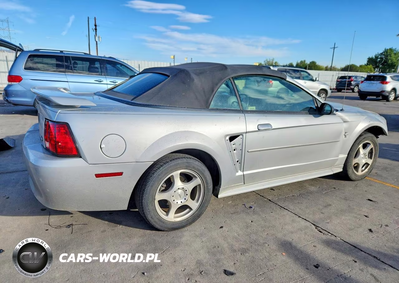 2003 Ford Mustang VIN:1FAFP44413F421100 - 3