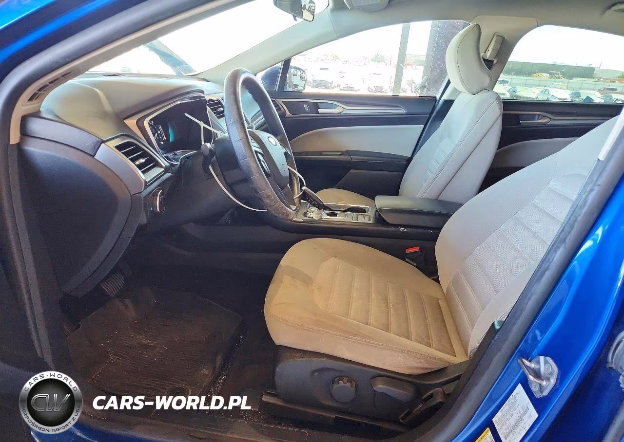2018 Ford Fusion S Hybrid VIN:3FA6P0UU8JR156216 - 7