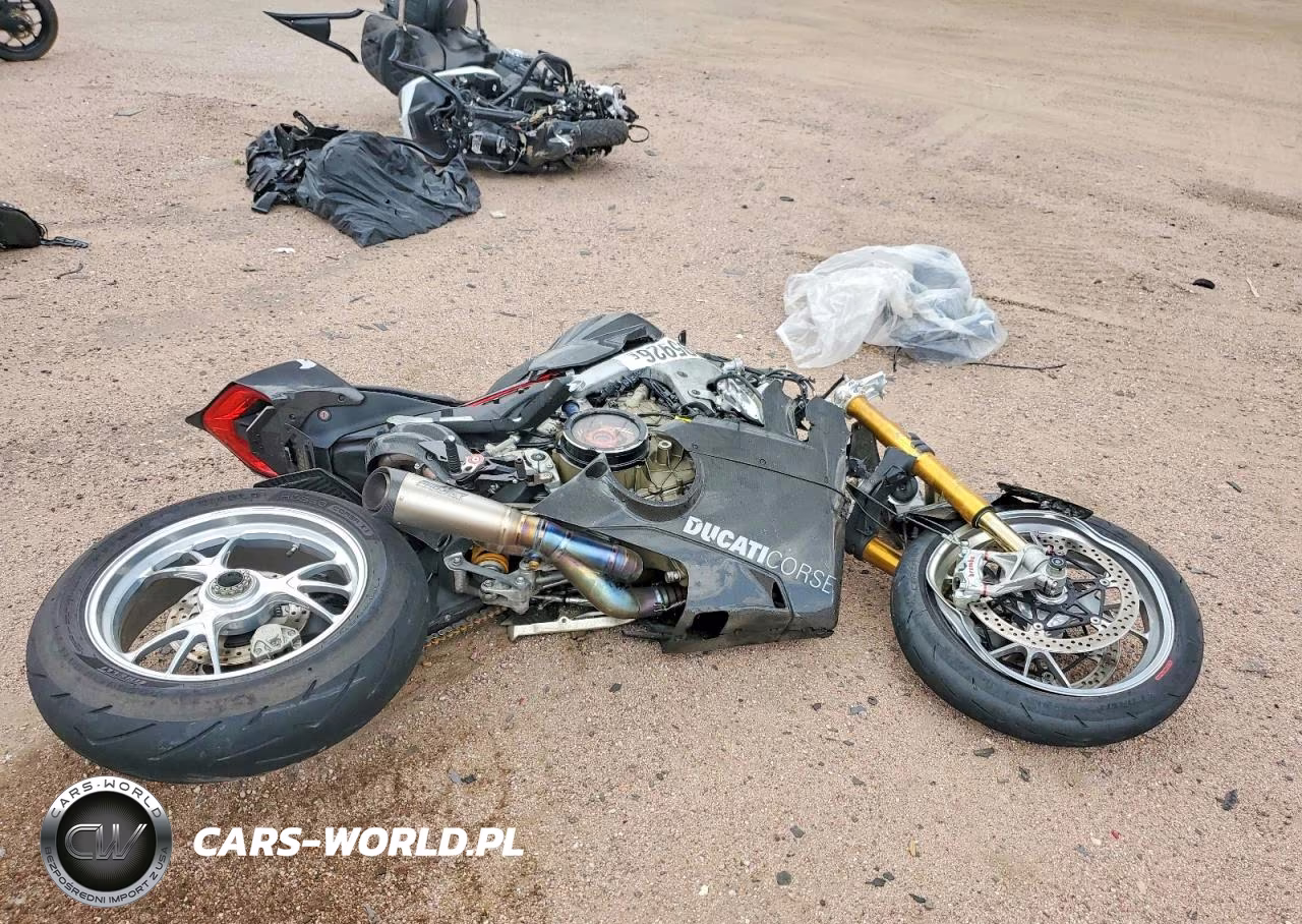 2019 Ducati Panigale V4 – zdjęcie 1 z 9