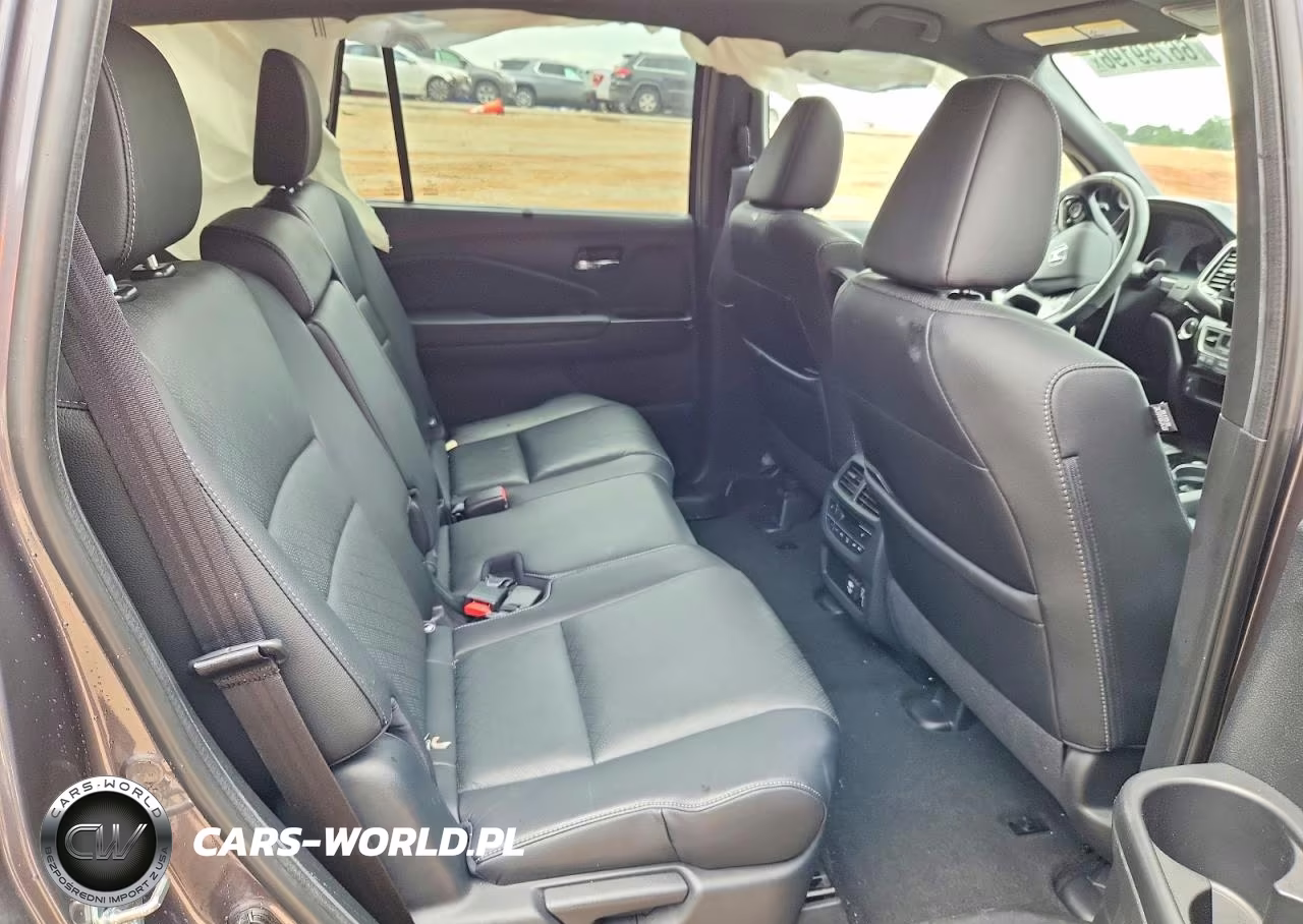 2020 Honda Passport Elite VIN:5FNYF8H05LB020609 - 10