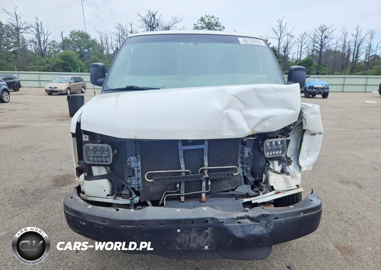 2014 Chevrolet Express G2500 VIN:1GCWGFCA3E1124360 - 5