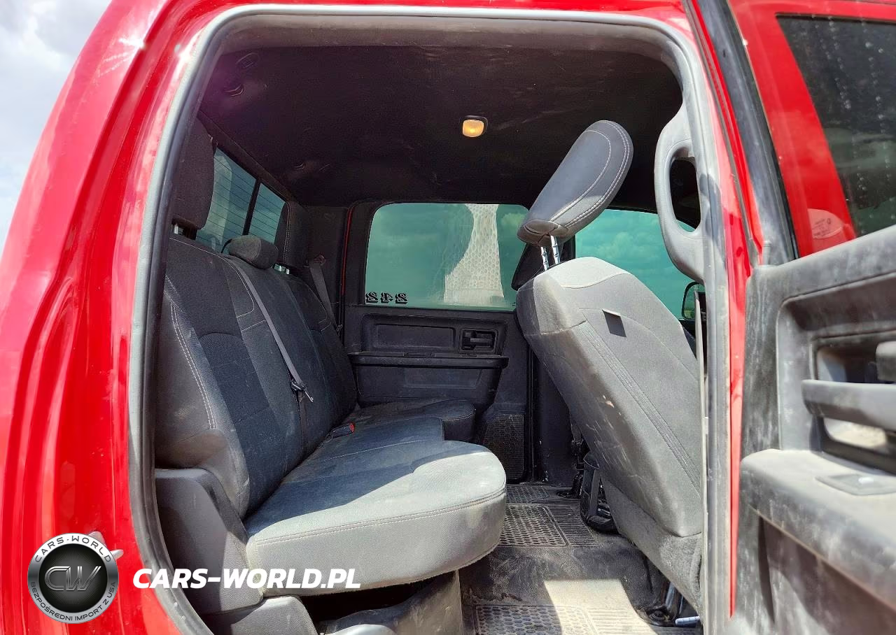 2021 Ram 2500 Tradesman VIN:3C6UR5HJXMG608375 - 10