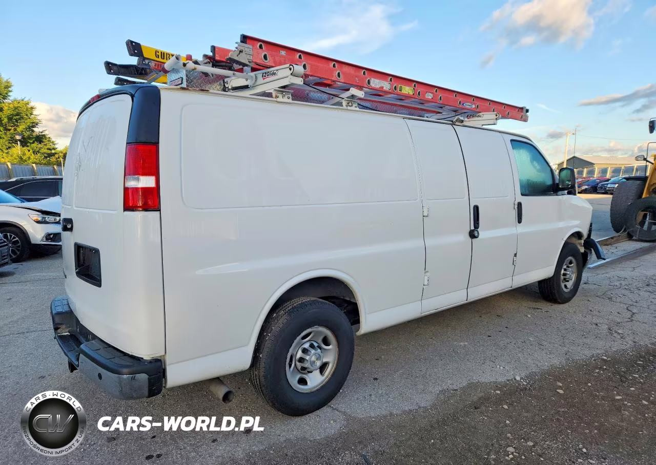 2021 Chevrolet Express G2500 VIN:1GCWGBF73M1311931 - 3