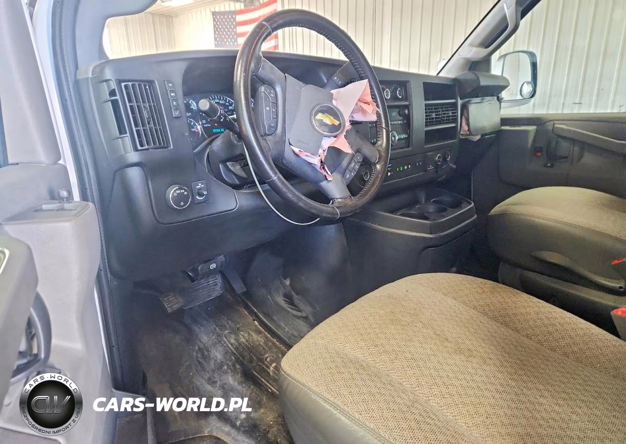 2021 Chevrolet Express G2500 VIN:1GCWGBF73M1311931 - 8