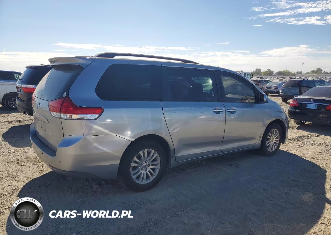 2012 Toyota Sienna Xle 8-Passenger VIN:5TDYK3DC9CS259851 - 3