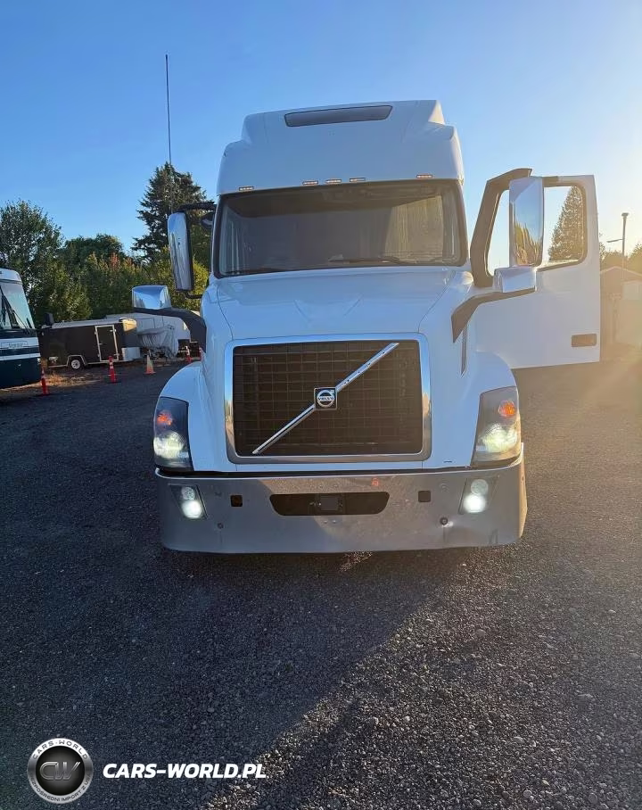 2016 Volv Vn Vnl - Trucks Truck Cab And Chassis VIN:4V4NC9EJ0GN931991 - 2