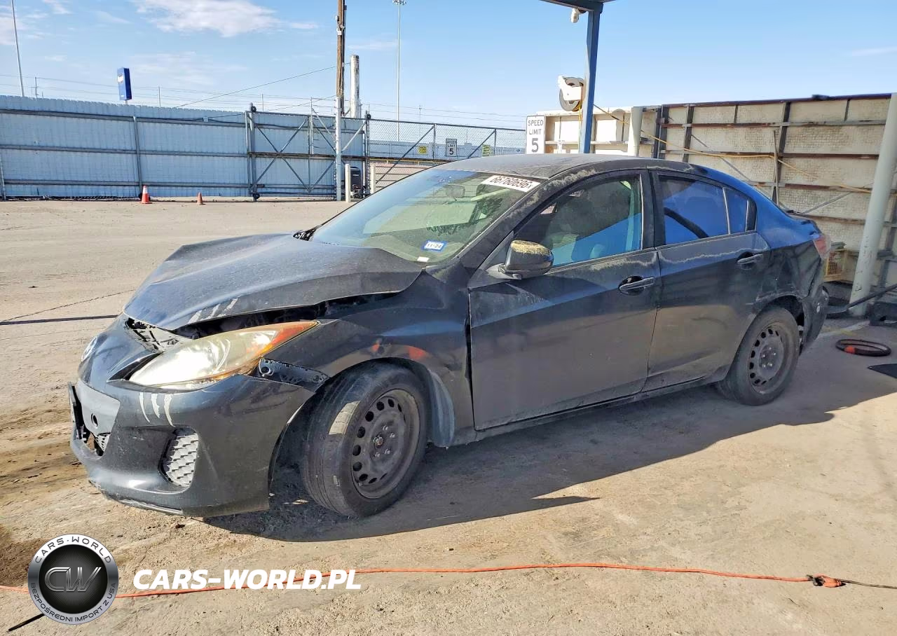 2013 Mazda 3 I