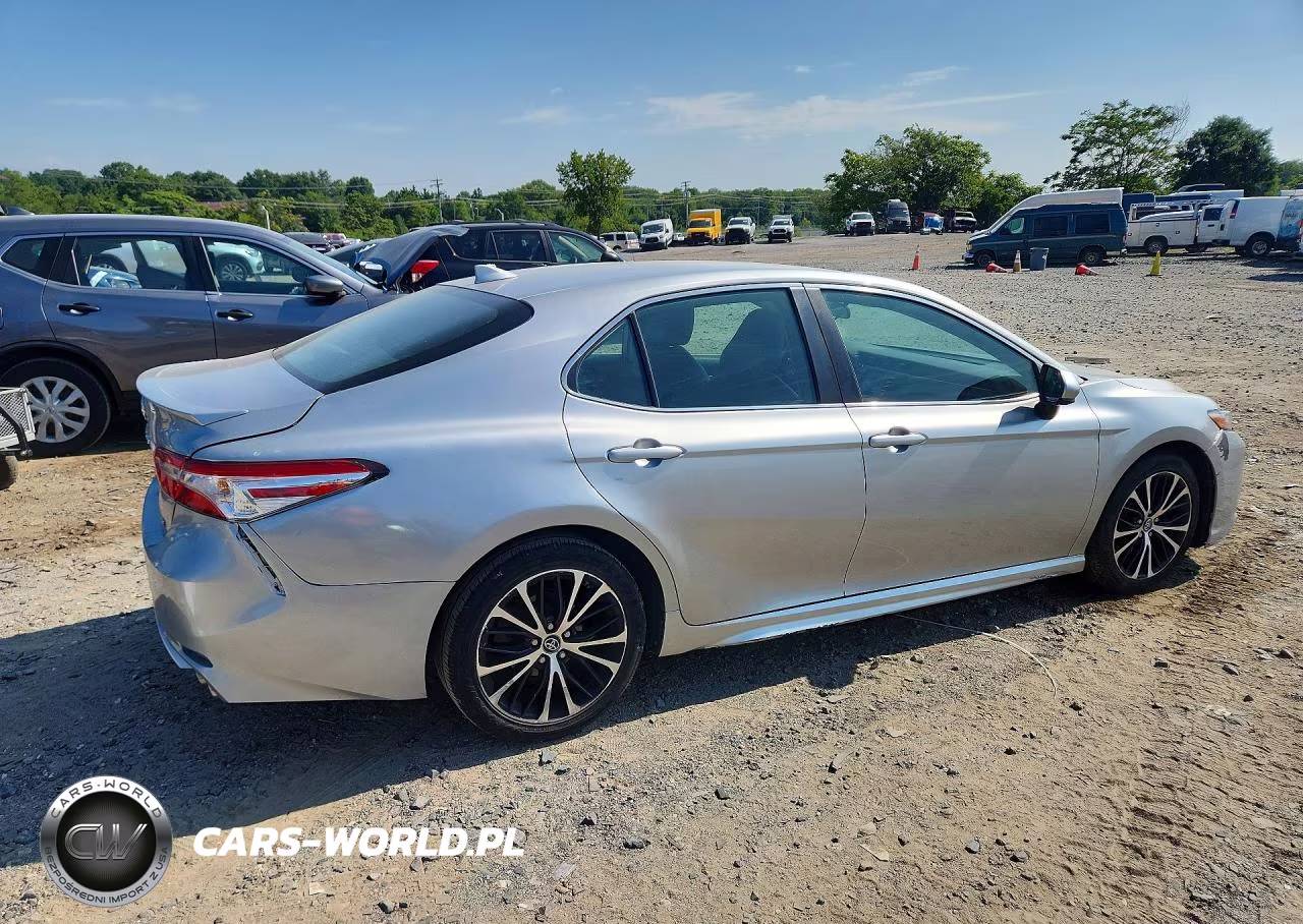 2019 Toyota Camry Se VIN:4T1B11HK2KU172300 - 3
