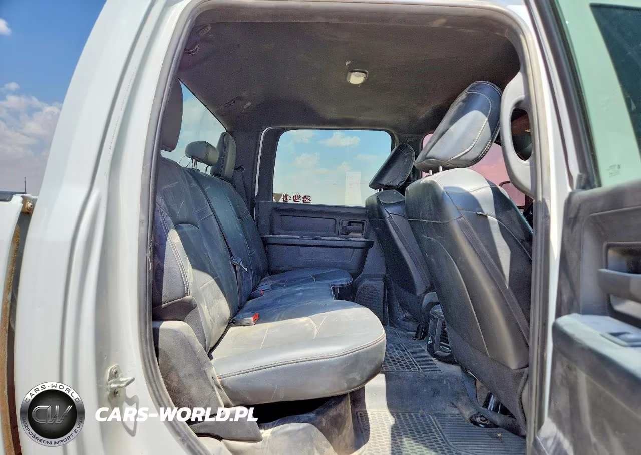 2023 Ram 2500 Tradesman VIN:3C6UR5HJ7PG588252 - 10
