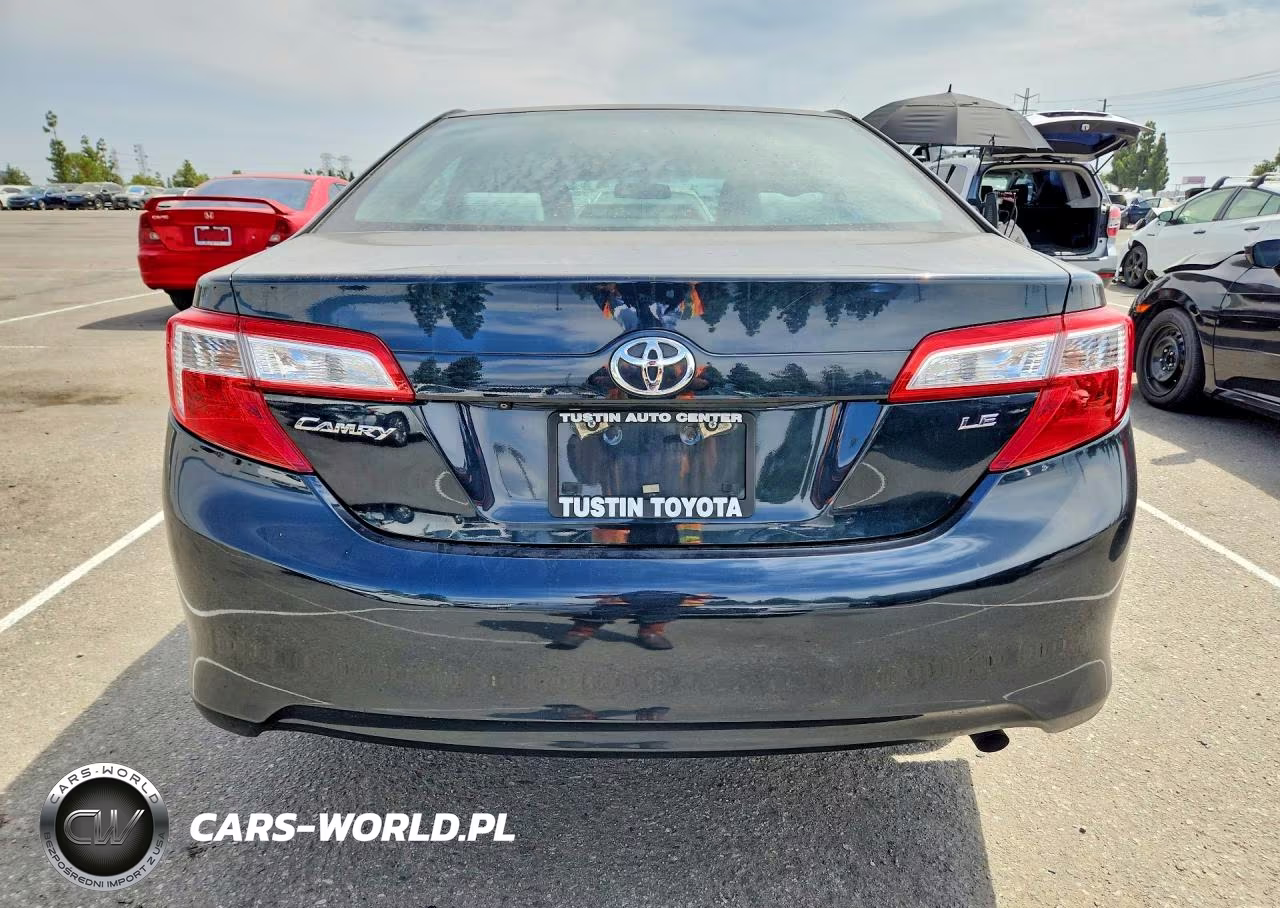 2014 Toyota Camry Le VIN:4T4BF1FKXER390581 - 6