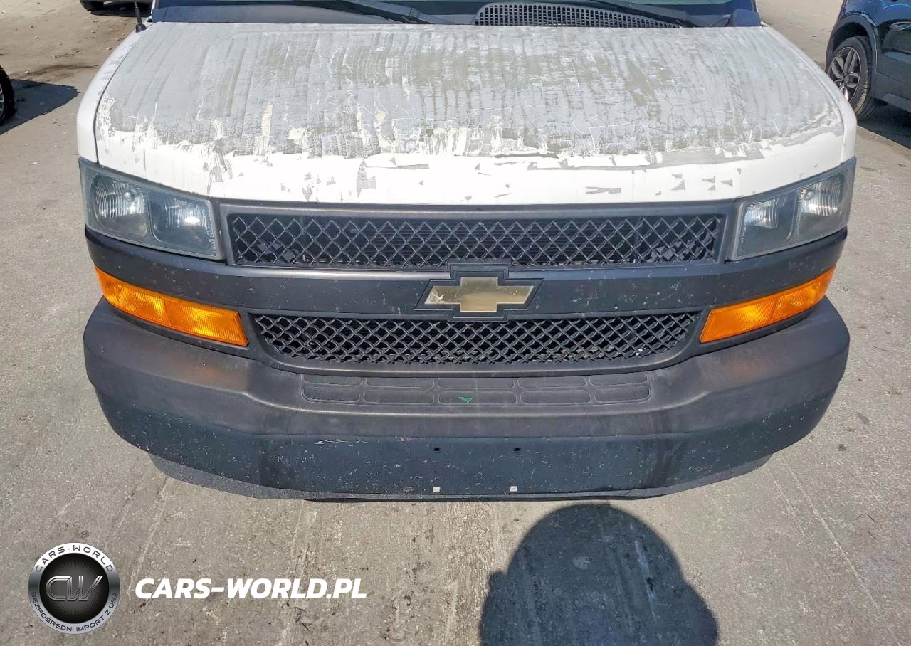 2019 Chevrolet Express G2500 VIN:1GCWGAFP5K1221834 - 11