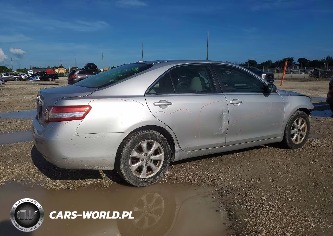 2011 Toyota Camry Le VIN:4T1BF3EK0BU181756 - 3