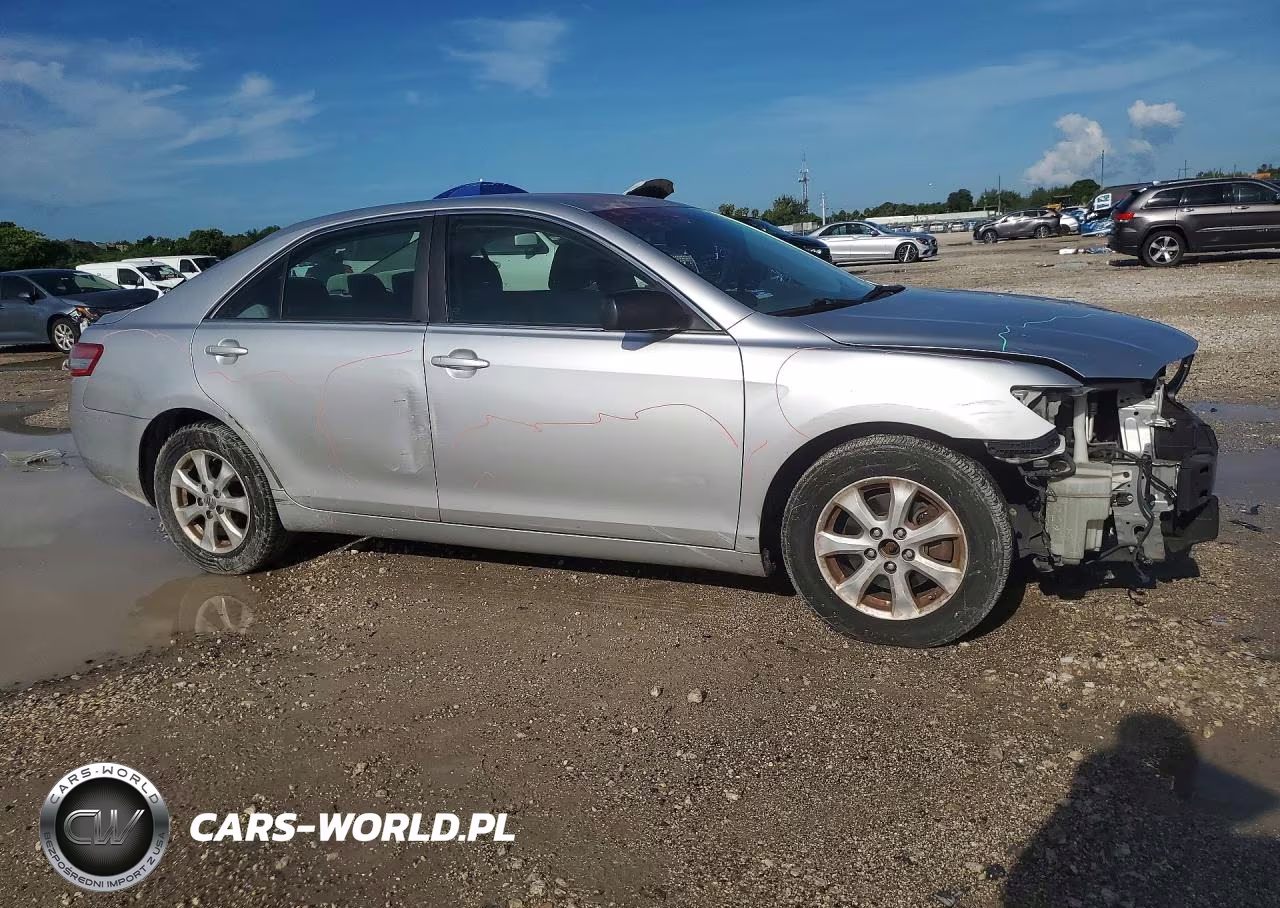2011 Toyota Camry Le VIN:4T1BF3EK0BU181756 - 4