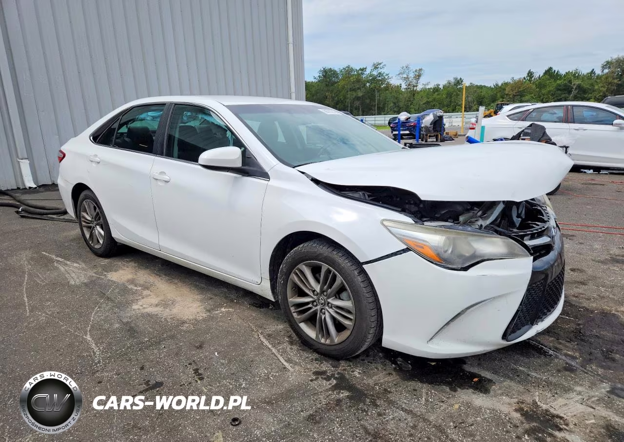 2017 Toyota Camry Se VIN:4T1BF1FK4HU735621 - 4