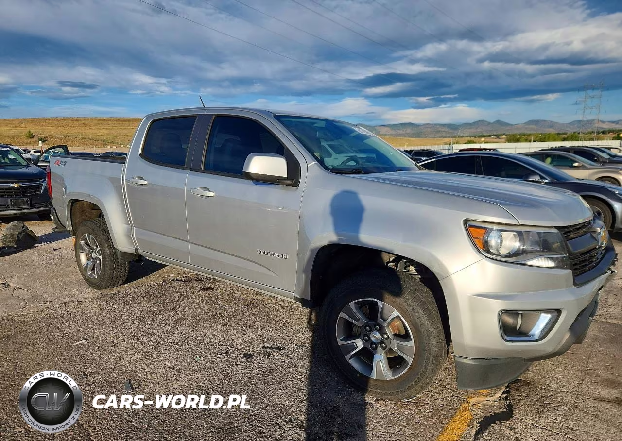 2015 Chevrolet Colorado Z71 VIN:1GCGTCE37F1244158 - 4