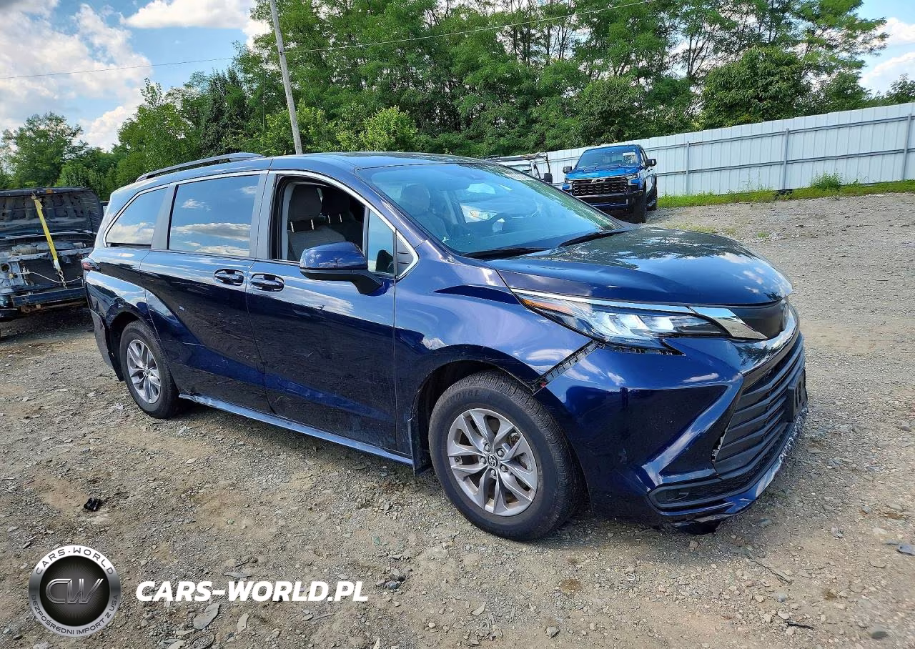2023 Toyota Sienna Le VIN:5TDKRKECXPS159645 - 4