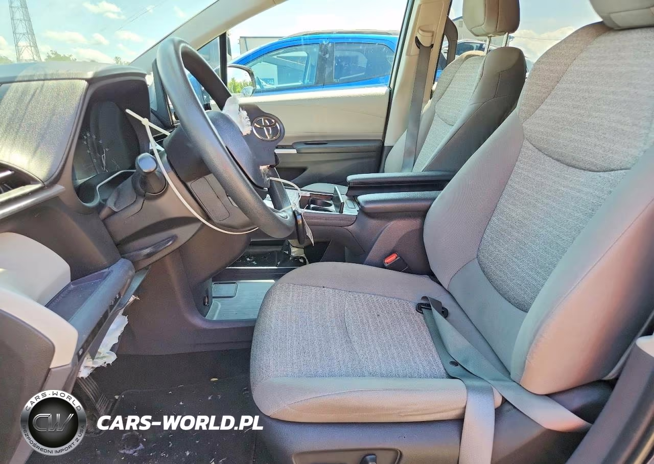 2023 Toyota Sienna Le VIN:5TDKRKECXPS159645 - 7