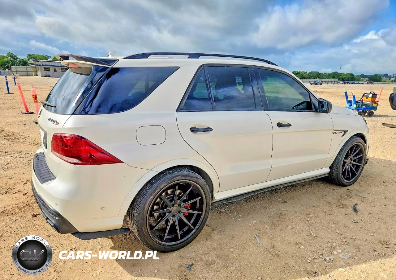 2016 Mercedes-Benz Gle 63 Amg-S 4Matic VIN:4JGDA7FB4GA707974 - 3