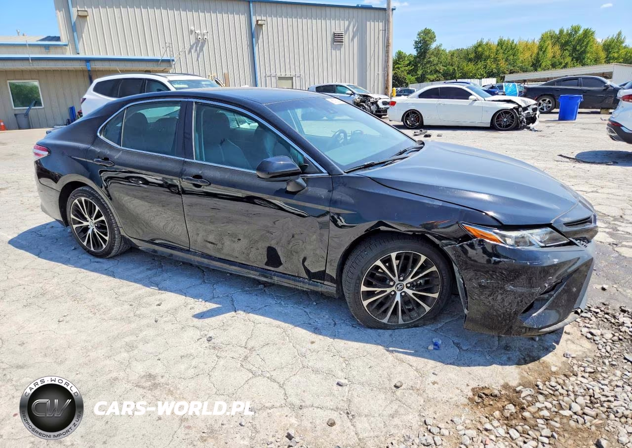 2020 Toyota Camry Se VIN:4T1G11AK0LU886105 - 4