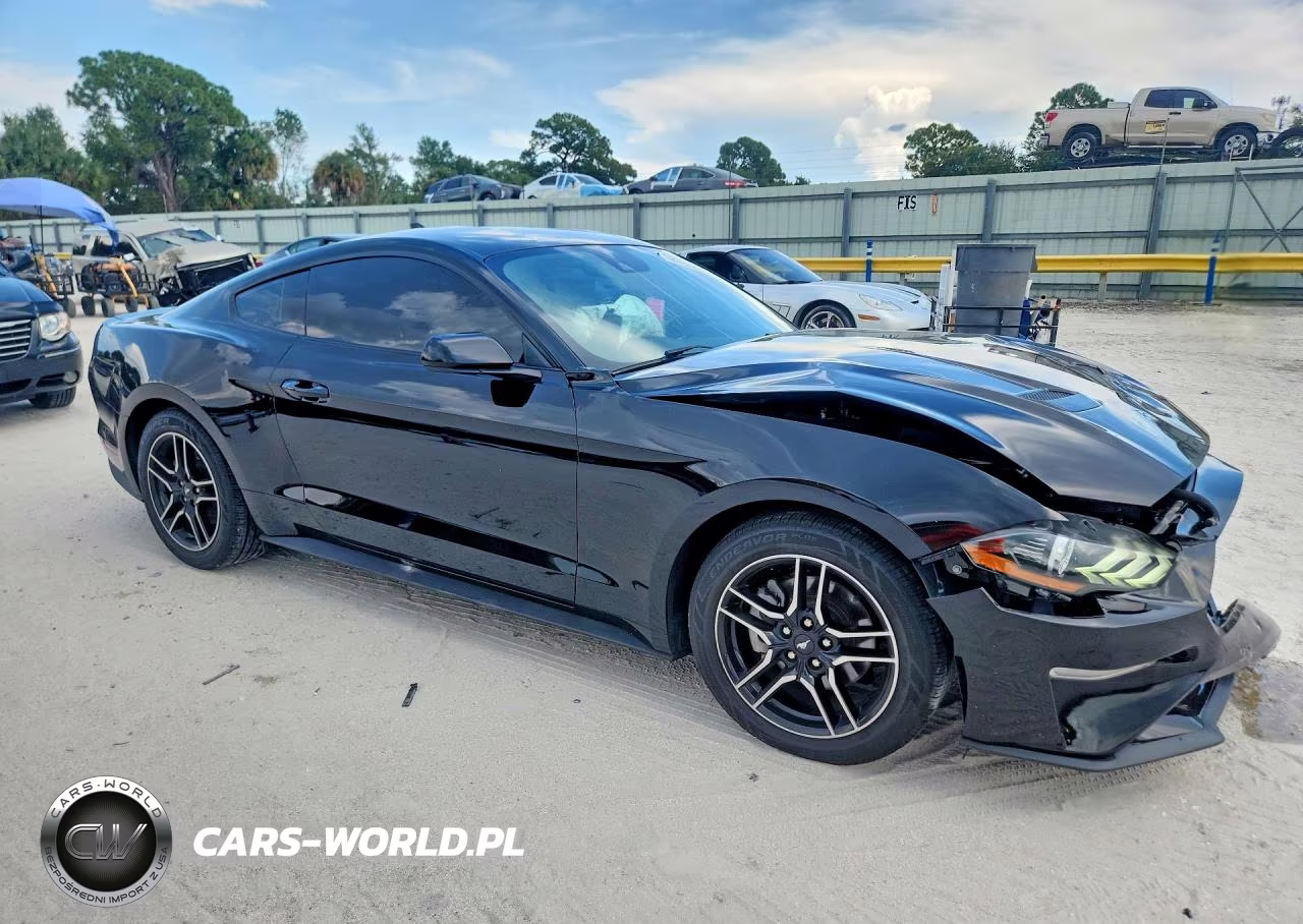 2022 Ford Mustang VIN:1FA6P8TH5N5147517 - 4
