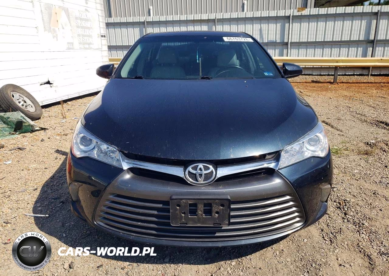 2015 Toyota Camry Xle VIN:4T4BF1FKXFR499303 - 5