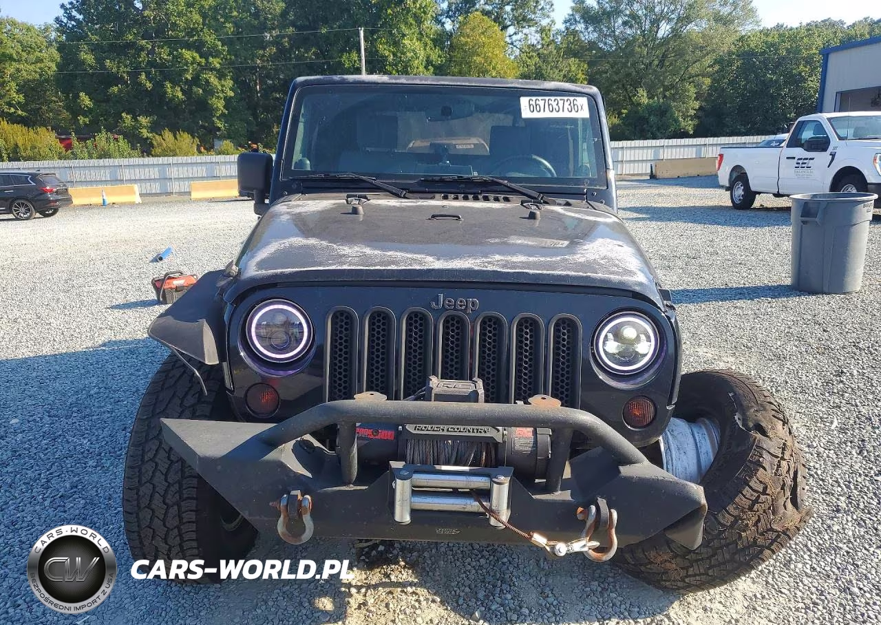 2009 Jeep Wrangler X VIN:1J4FA24129L738586 - 5