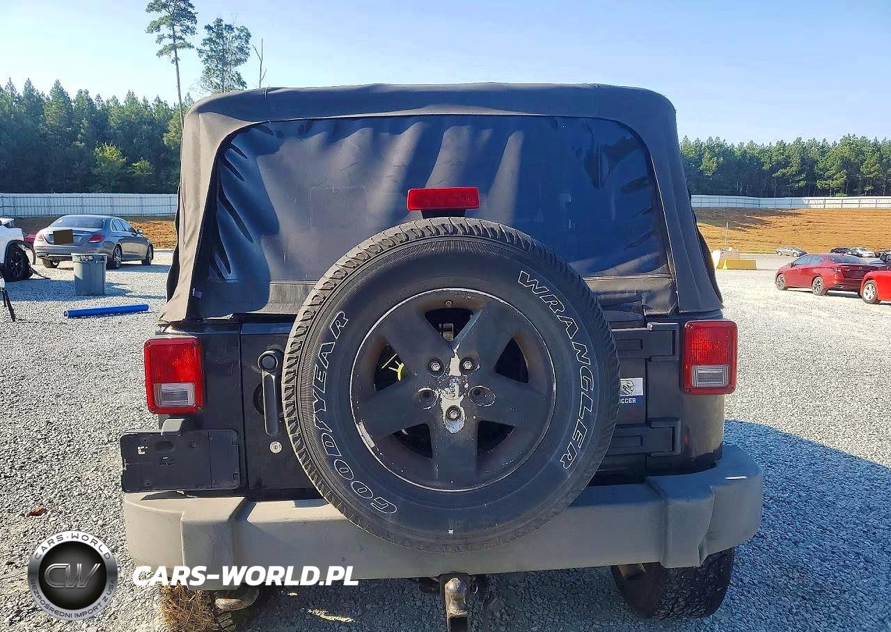 2009 Jeep Wrangler X VIN:1J4FA24129L738586 - 6