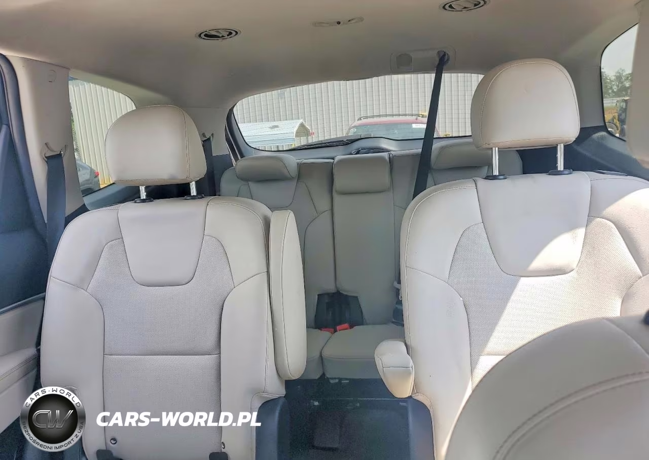 2022 Kia Telluride S VIN:5XYP64HC6NG321397 - 10