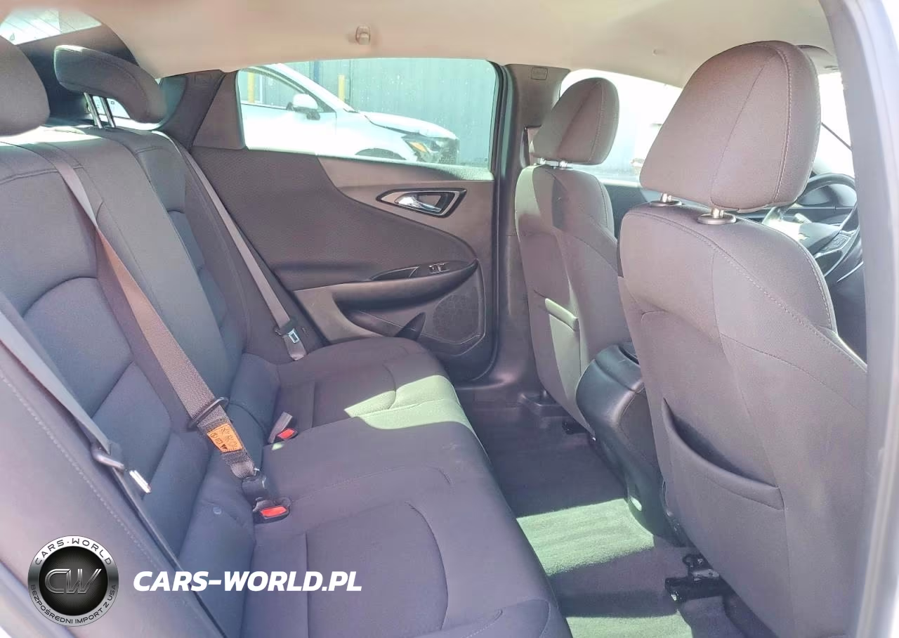 2021 Chevrolet Malibu Rs VIN:1G1ZG5ST8MF030740 - 10