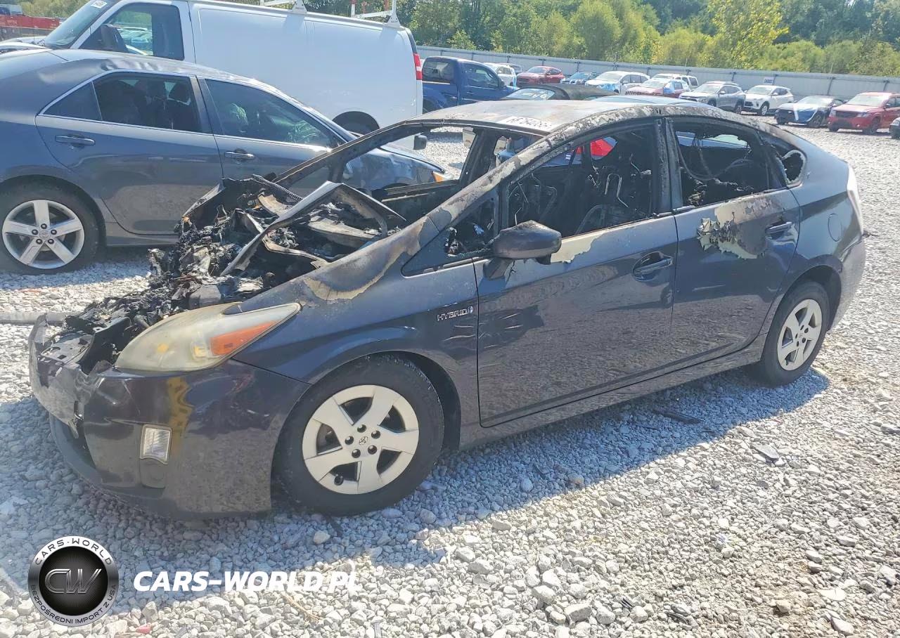 2011 Toyota Prius Three VIN:JTDKN3DUXB5279343 - 1