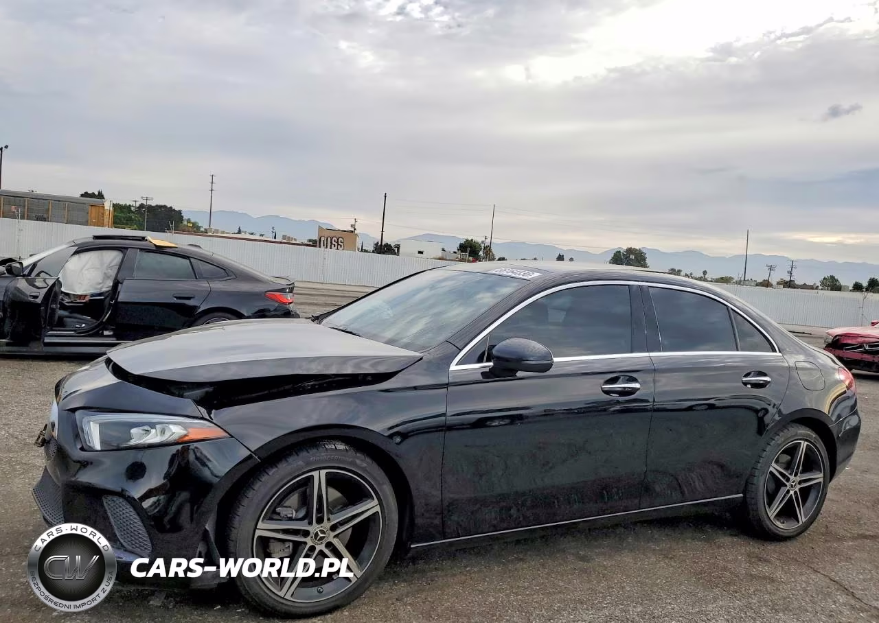 2022 Mercedes-Benz A 220 VIN:W1K3G4EB3NJ371624 - 1