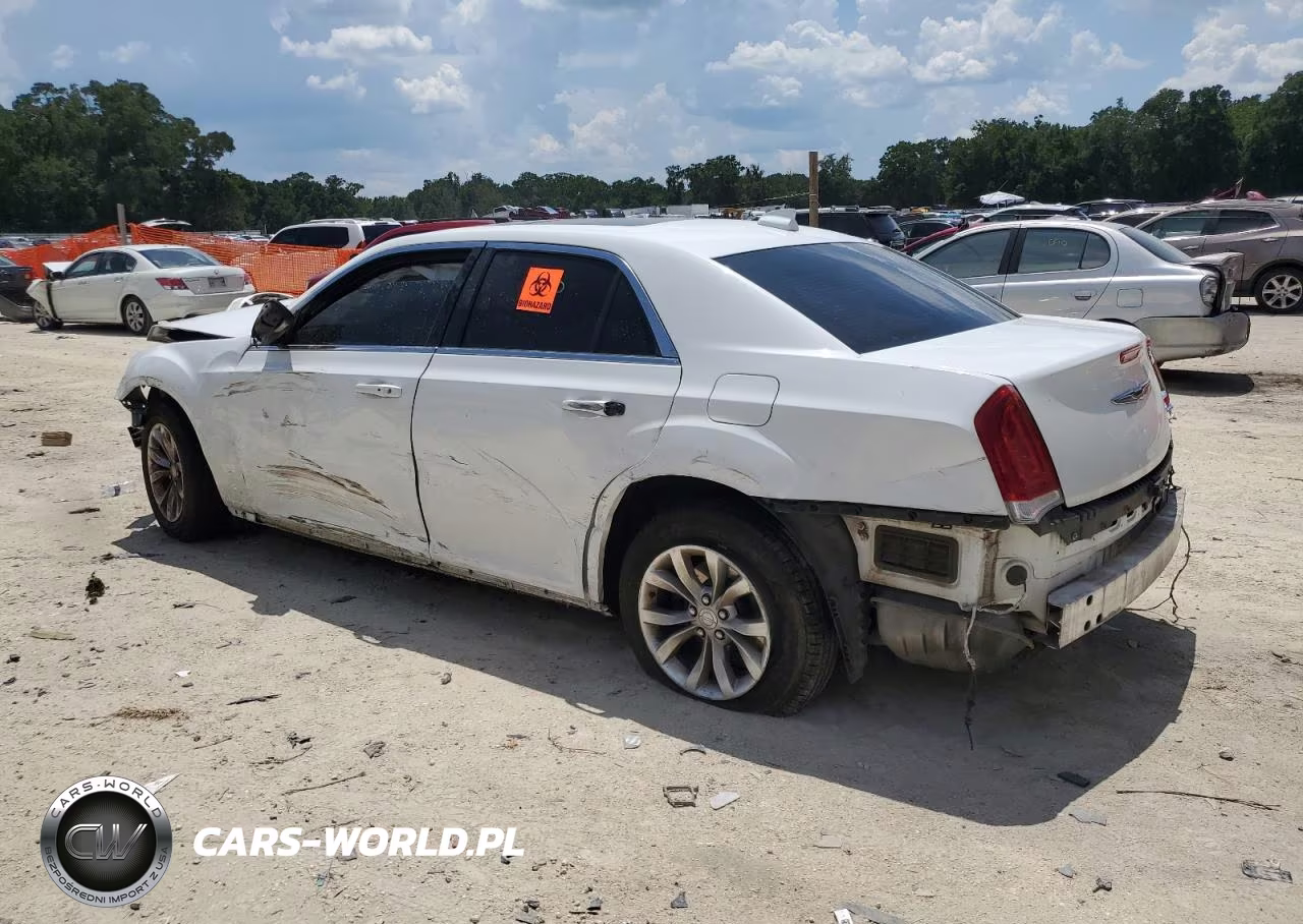 2016 Chrysler 300 Limited VIN:2C3CCAAG9GH261272 - 2