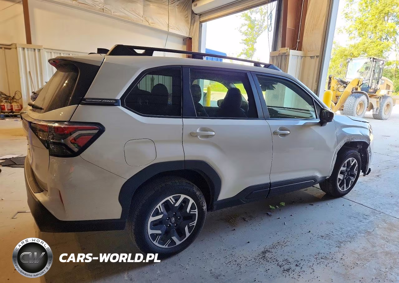 2025 Subaru Forester Premium VIN:JF2SLDDC7SH534890 - 3