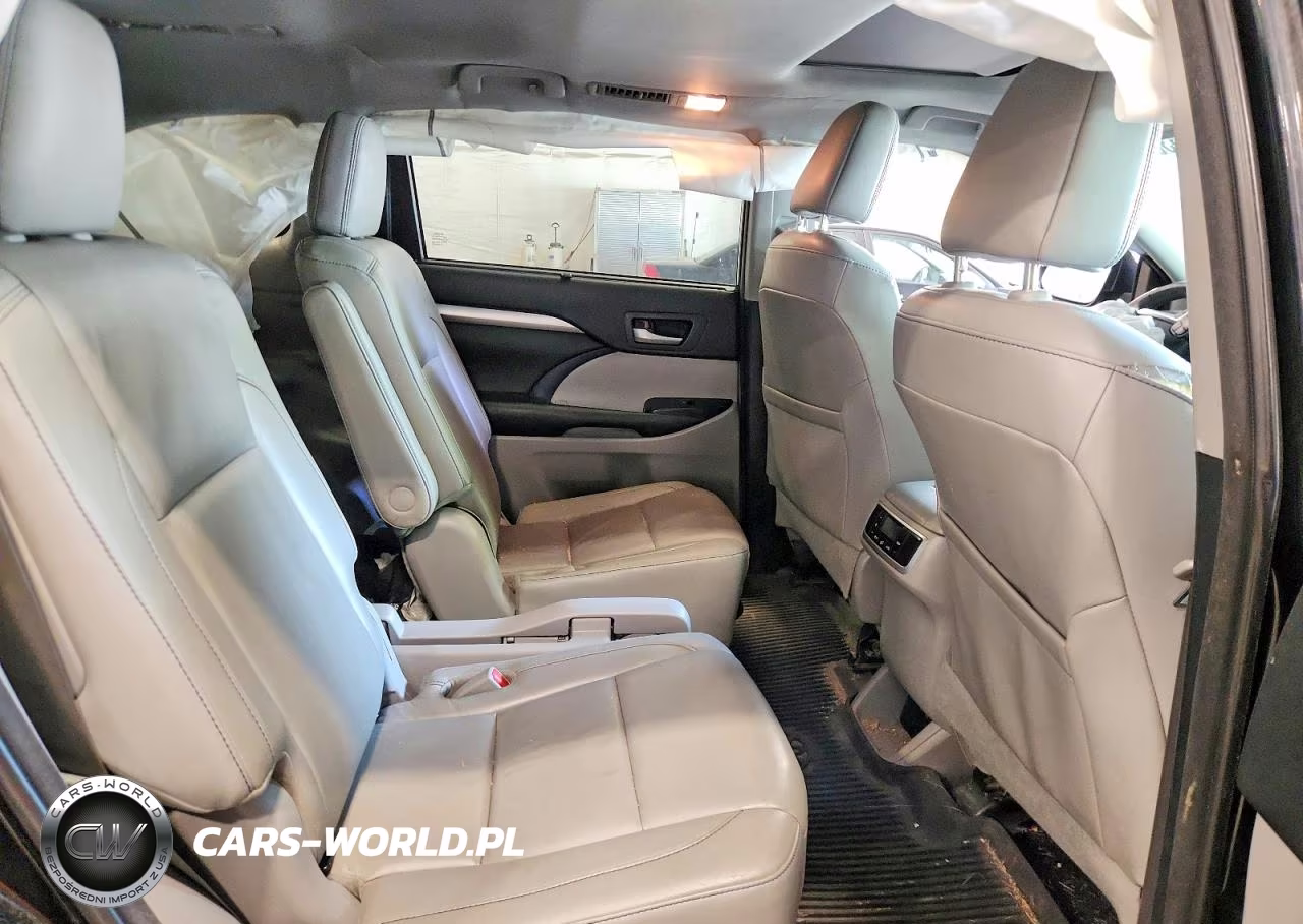 2018 Toyota Highlander Xle VIN:5TDJZRFH4JS894174 - 11