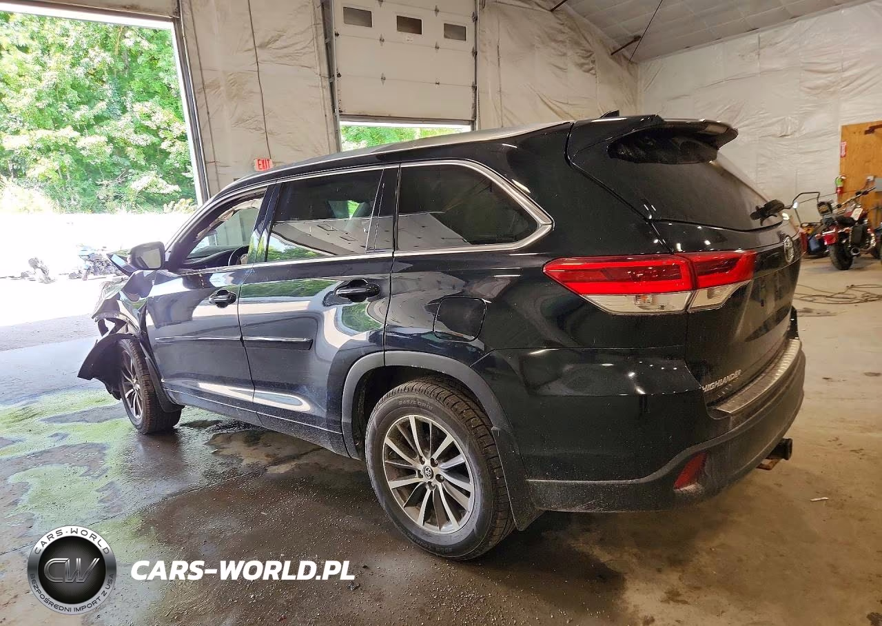 2018 Toyota Highlander Xle VIN:5TDJZRFH4JS894174 - 2