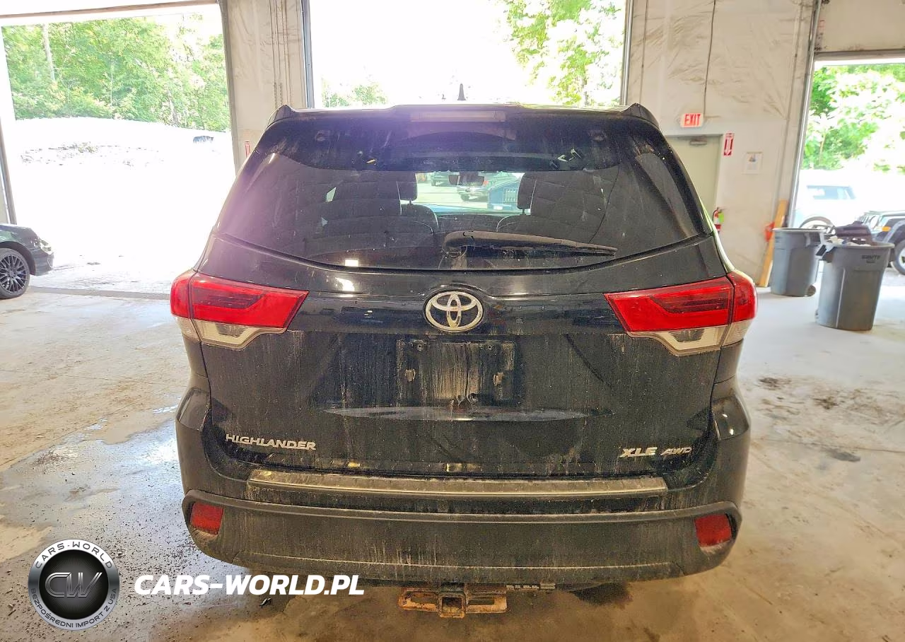 2018 Toyota Highlander Xle VIN:5TDJZRFH4JS894174 - 6