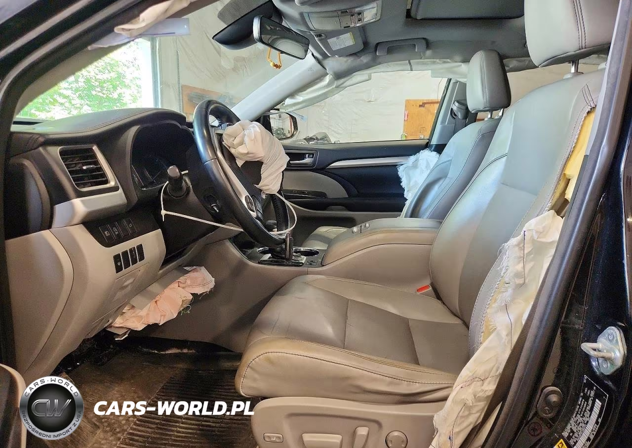 2018 Toyota Highlander Xle VIN:5TDJZRFH4JS894174 - 7